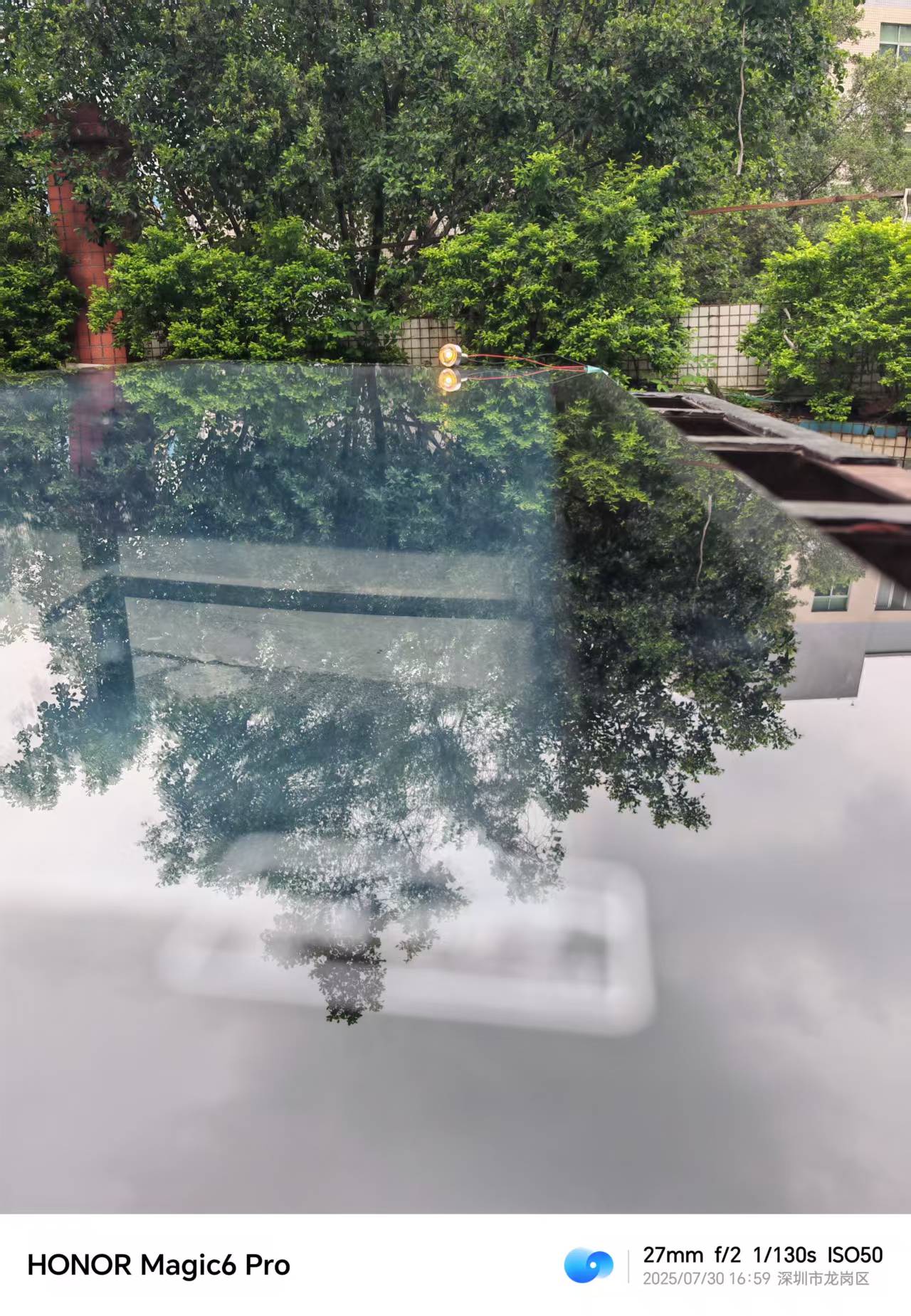 透明发电玻璃